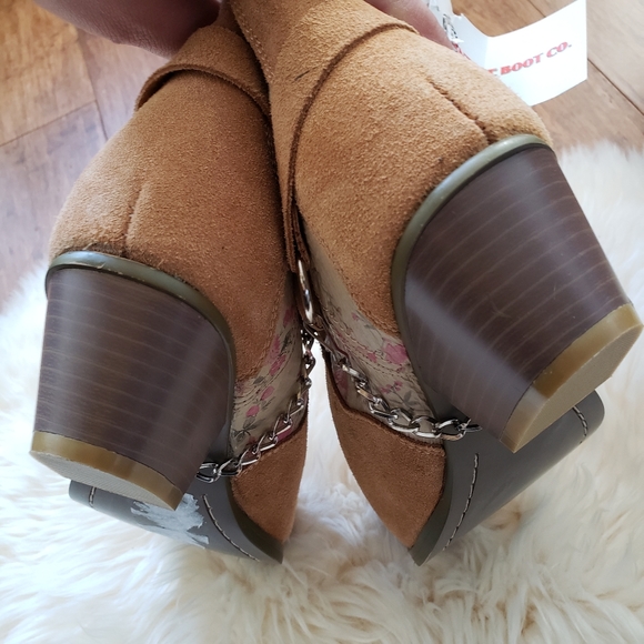 Santa Fe Co. Floral Suede Leather Western Boots - Picture 6 of 8